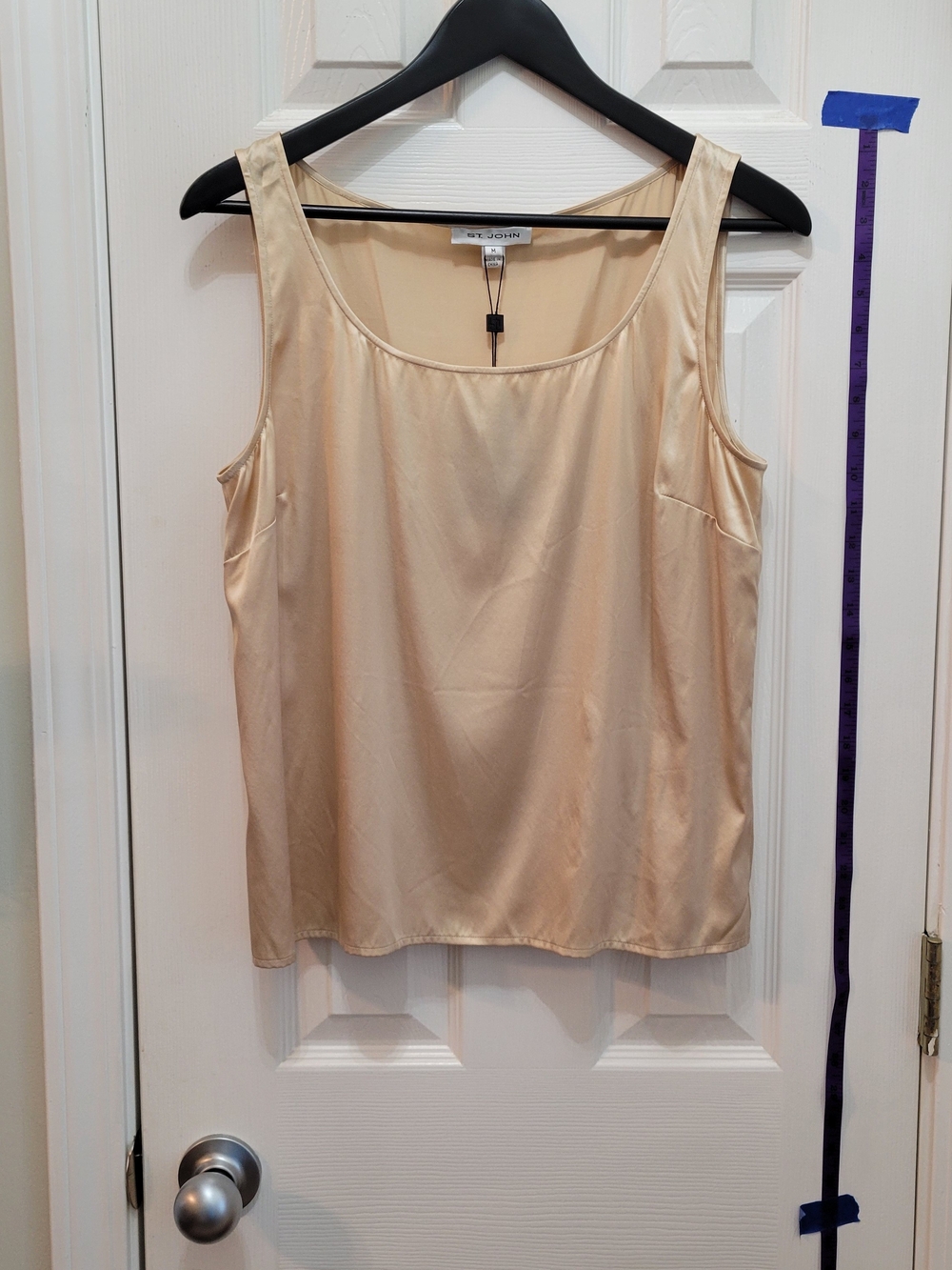 St. John Cream Satin Scoop Neck Tank